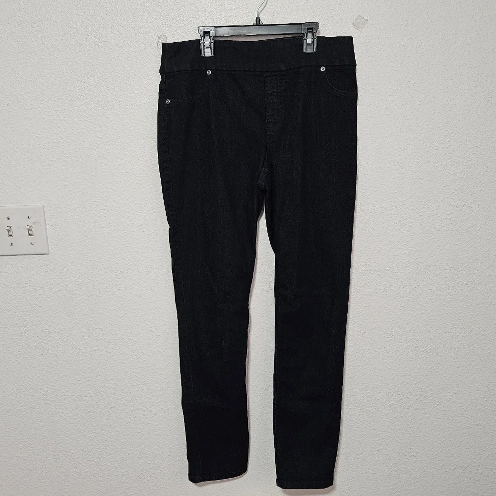 Chico's pull on skinny jeans size 1 per tags size 8